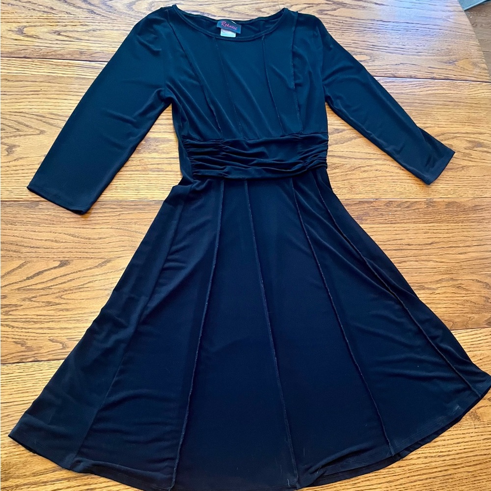 Slimming Exposed Seam Black Midi Dress | Size Medium